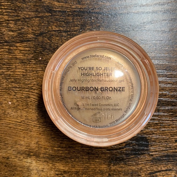 Too Faced You’re So Jelly Highlighter - Picture 2 of 2